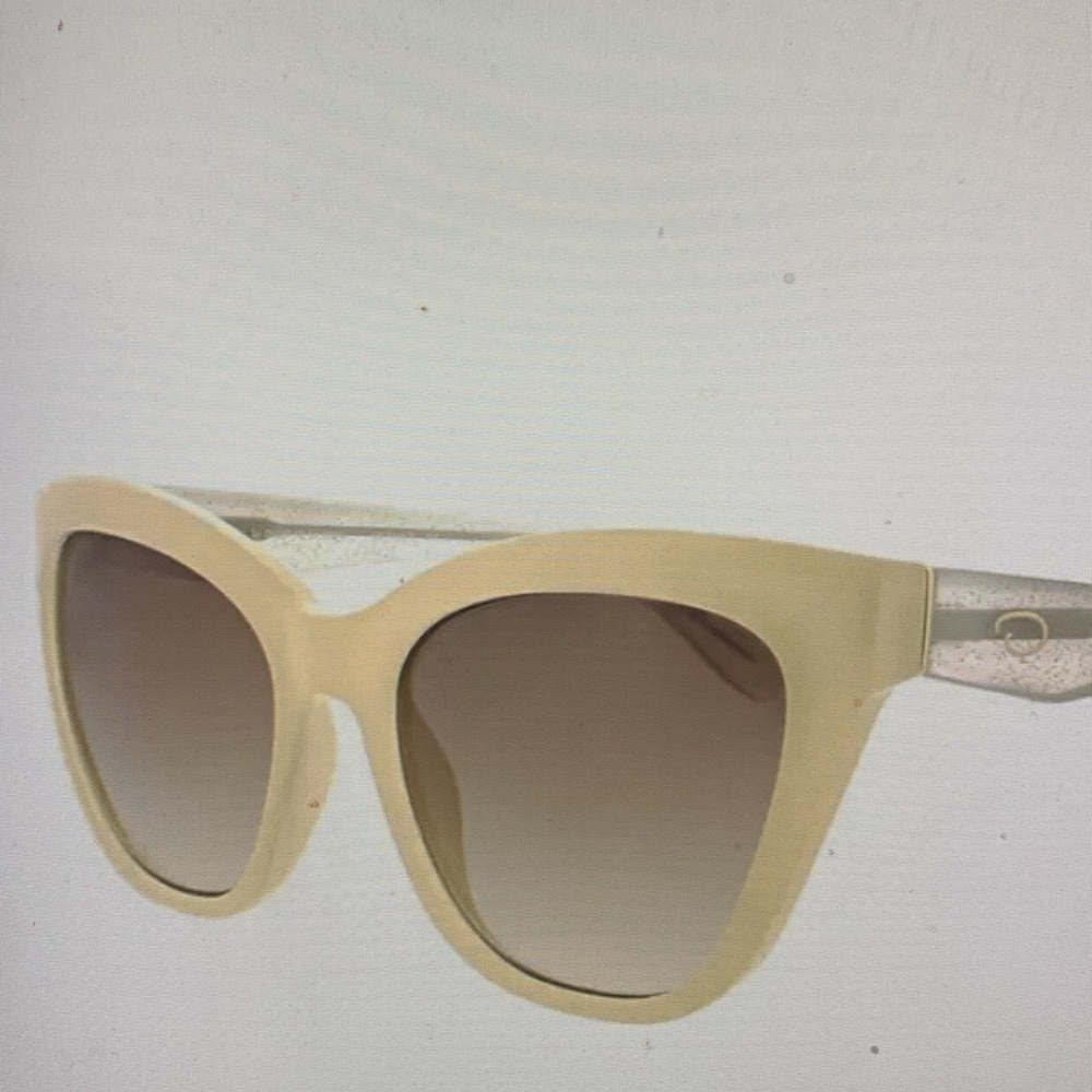 Glam Cat Eye Sunglasses beautiful design - Picture 5 of 9